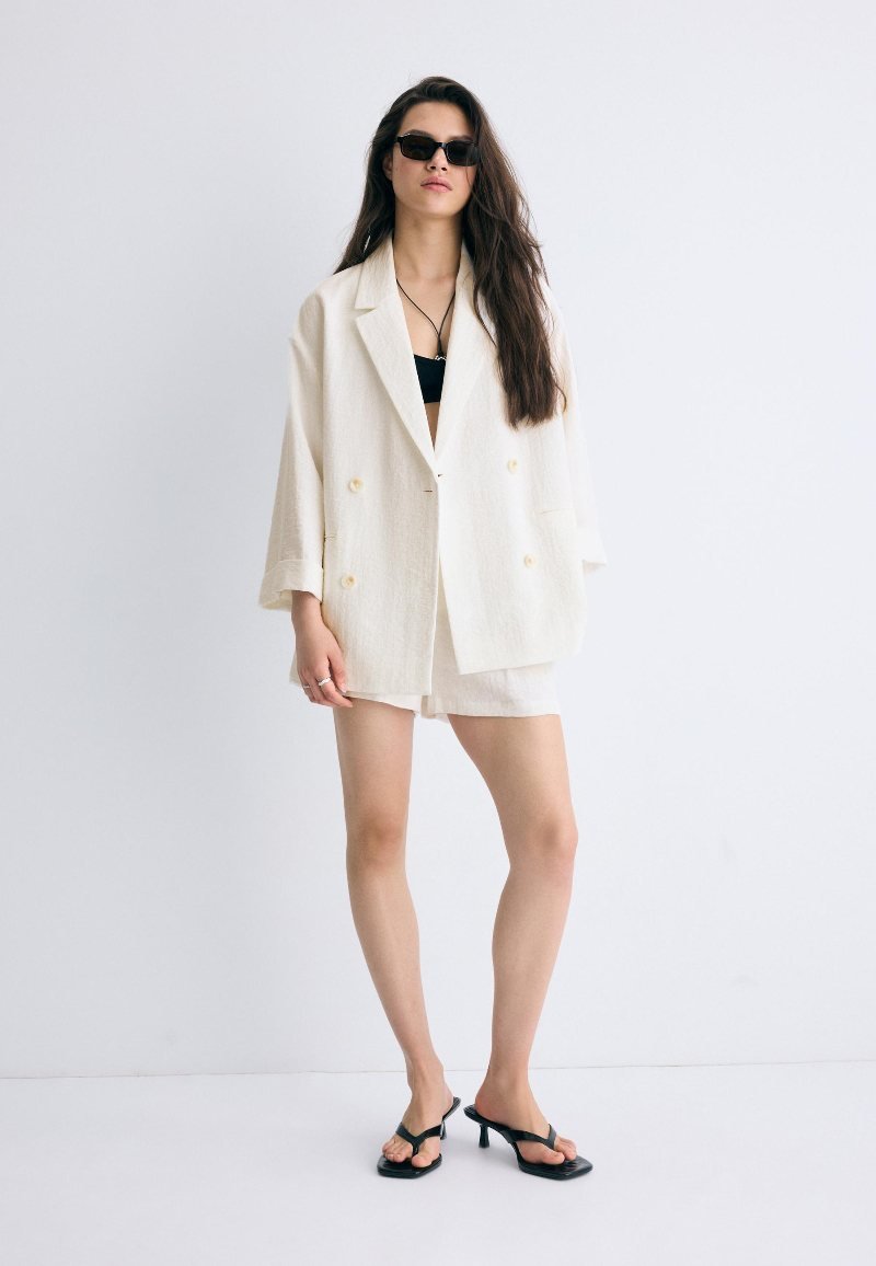 giacca oversize di lino bianca stradivarius